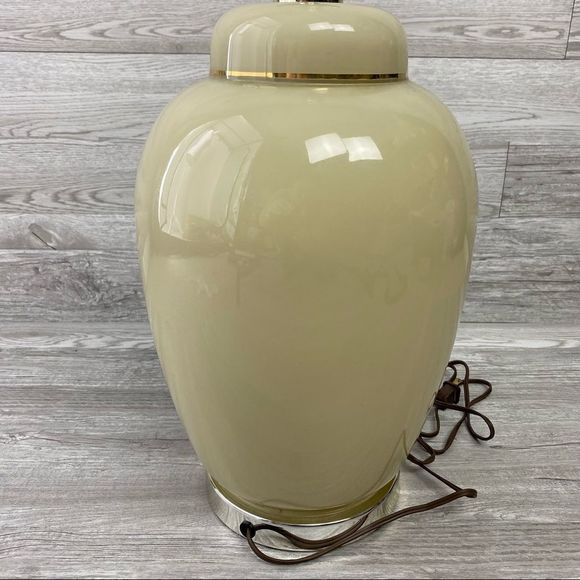 Vintage Chinoiserie Gold Red Gold Inlay Ginger Jar Vase  Vintage Glass Porcelain Floral Vase Glass Ginger jar Oriental Style Tabl…